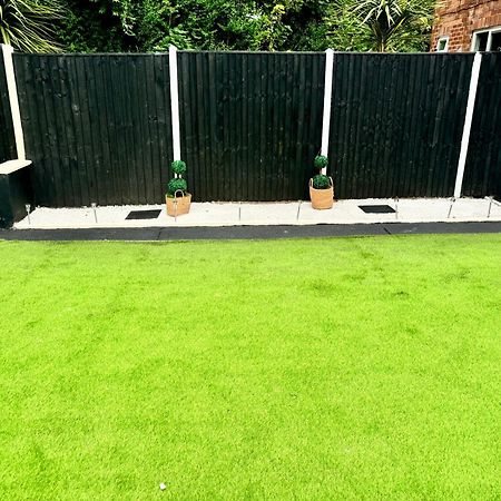 Apartmán Contractor Haven- 3Bdr Crew House, Free Parking, Fast Wifi & Private Garden Nottingham Exteriér fotografie