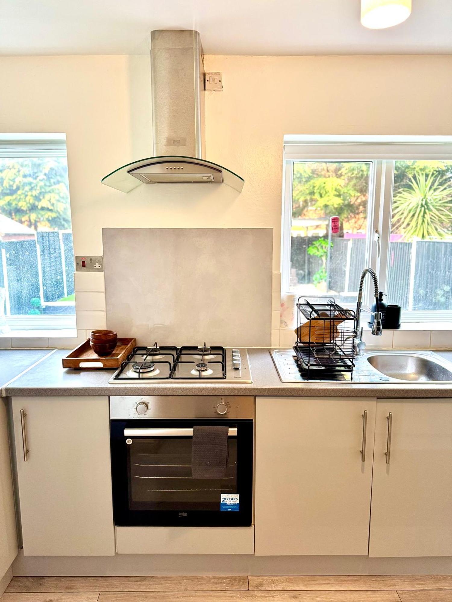 Apartmán Contractor Haven- 3Bdr Crew House, Free Parking, Fast Wifi & Private Garden Nottingham Exteriér fotografie