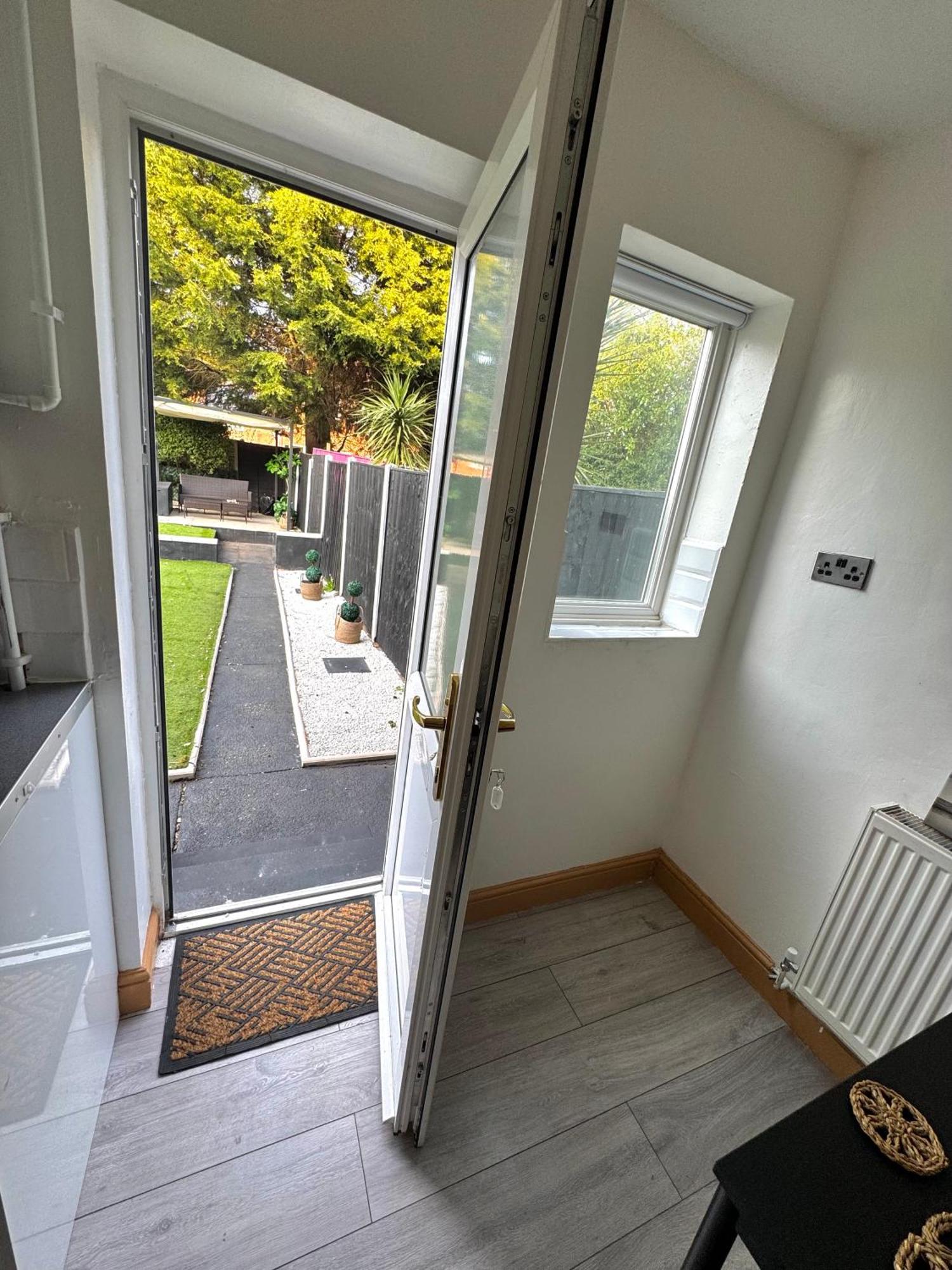 Apartmán Contractor Haven- 3Bdr Crew House, Free Parking, Fast Wifi & Private Garden Nottingham Exteriér fotografie